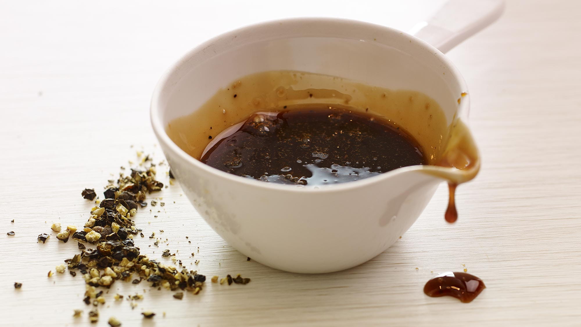 Pfeffer und Dattelsirup