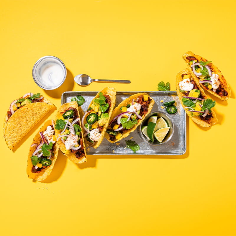 Feurige Bohnen-Tacos mit Avocado-Salsa