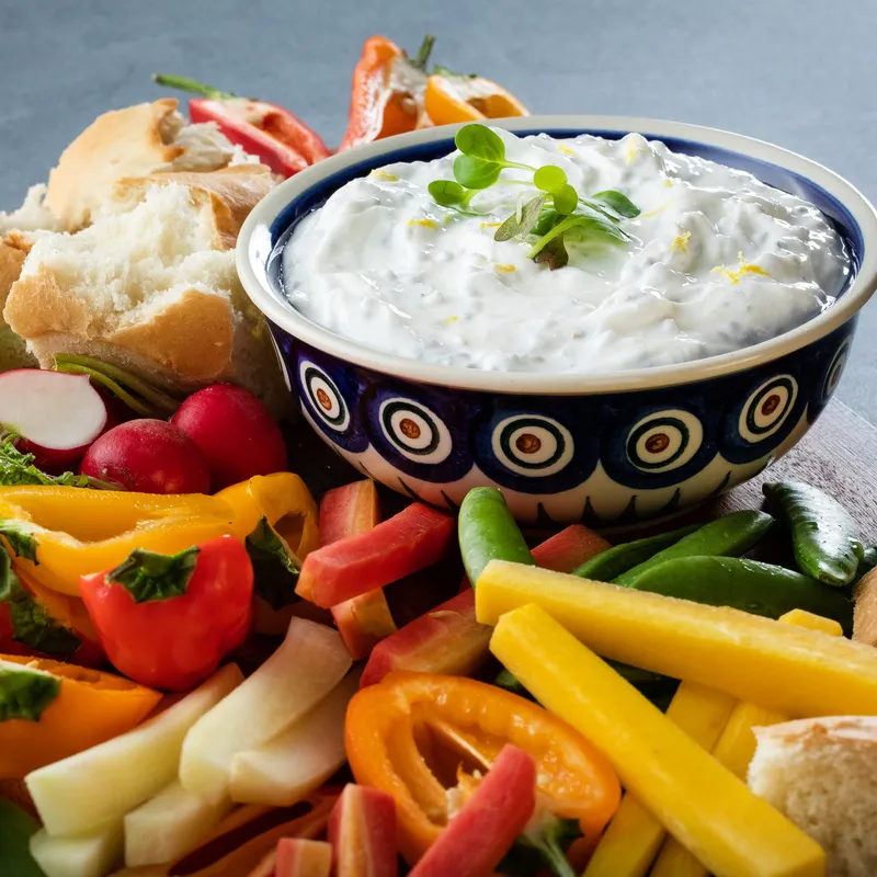 Zitrus-Kräuter & Basilikumsamen Joghurt Dip