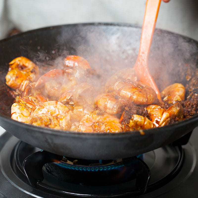 Aromatische Riesencrevetten aus dem Wok