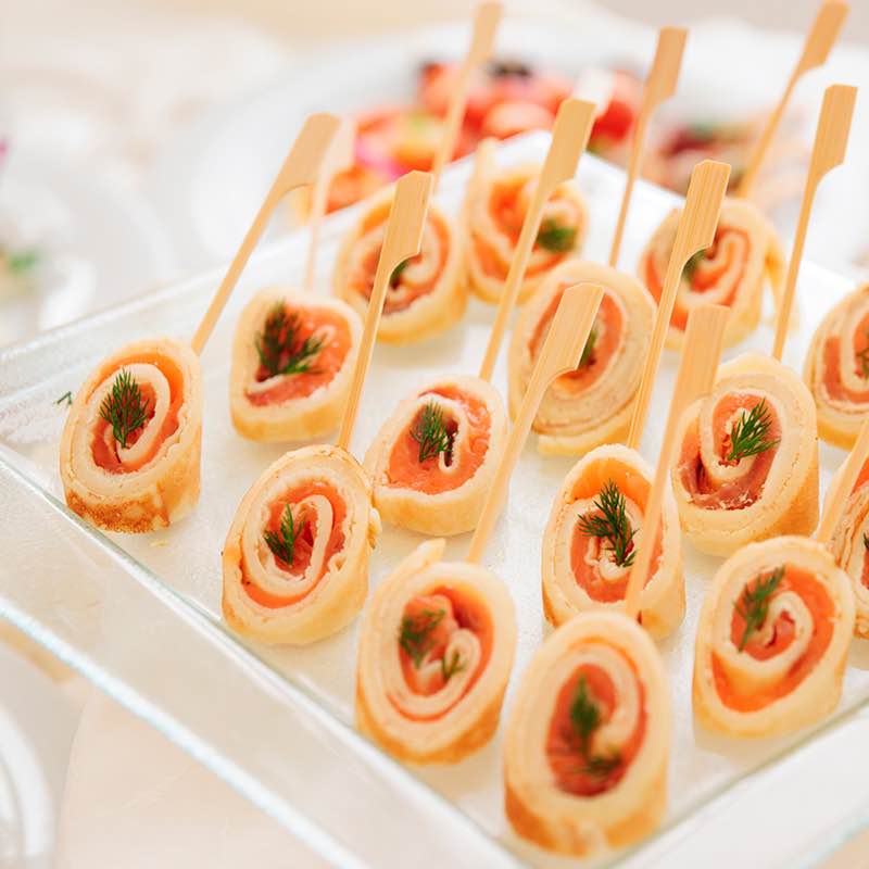 Canapés mit Rauchlachs
