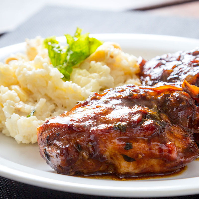 Pouletbrust in Rotwein-Zimt-Sauce