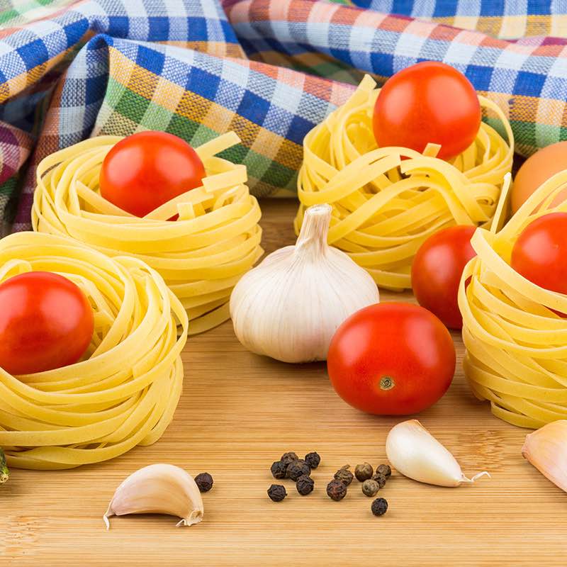 rassige Poulet-Zucchini-Tagliatelle